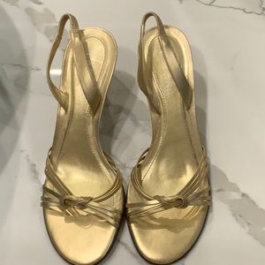 Lauren Ralph Lauren Women Slingback Gold, size 7.5